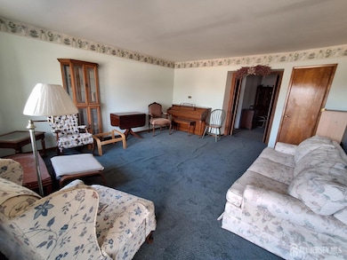 6 Nicholas Ct, Milltown, NJ 08850 - photo 5