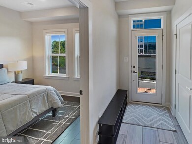 13250 Woodland Pond Place, Herndon, VA 20171 - photo 3