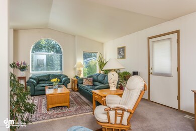 Living Room 0972-FULL
