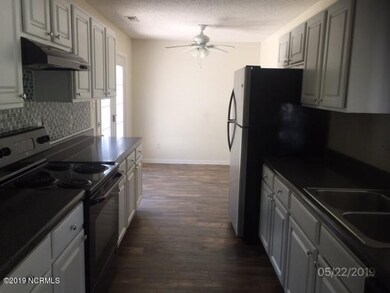 601 Huff Dr, Jacksonville, NC 28546 - photo 4