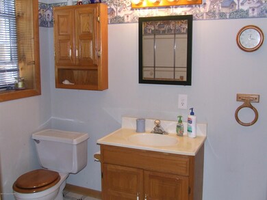 160 Nuangola Rd, Mountain Top, PA 18707 - photo 7