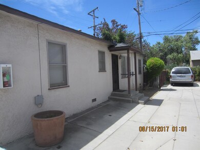 1 bdrm/1 bath duplex