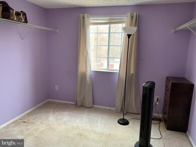 8039 Steeple Chase Ct, Springfield, VA 22153 - photo 7