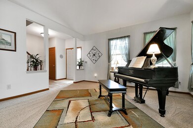 6654 Deagle Dr, Westerville, OH 43081 - photo 5