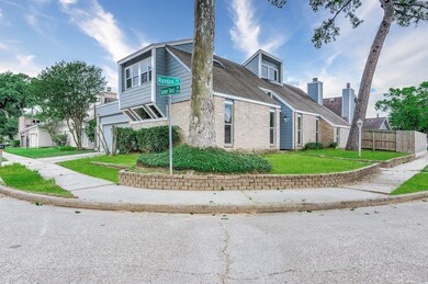 5002 Summer Forest Dr, Houston, TX 77091 - photo 4