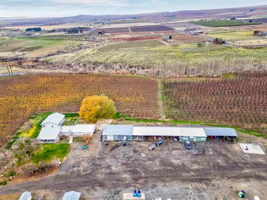 14306 W Acord Rd, Benton City, WA 99320 - photo 4
