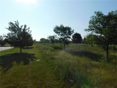 9218 S Sooner Rd, Oklahoma City, OK 73165 - photo 3