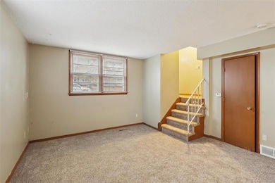 2800 54th St, Des Moines, IA 50310 - photo 4