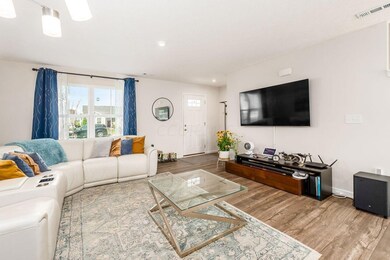 W_4282_Salt_Spring_Ln-006
