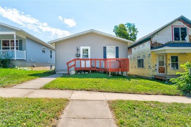 1053 10th Ave SE, Cedar Rapids, IA 52401 - photo 3