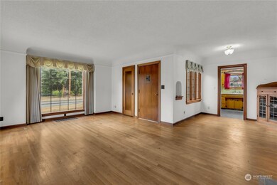 325 Varner Ave SE, Orting, WA 98360 - photo 5