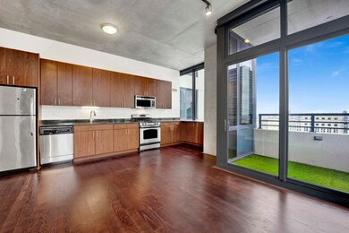 235 W Van Buren St unit 2515, Chicago, IL 60607 - photo 3