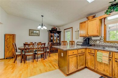 81 Atwood Dr, Hendersonville, NC 28792 - photo 5