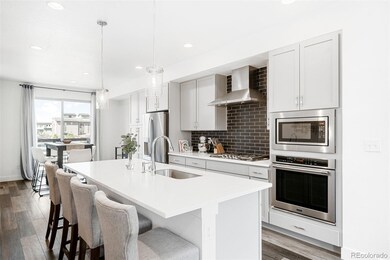 2513 N Newark Ct, Aurora, CO 80010 - photo 6