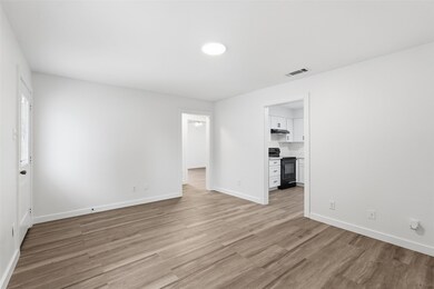 513 Paddy St, Mesquite, TX 75149 - photo 5