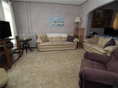 18 N Greenwood St, Tamaqua, PA 18252 - photo 3