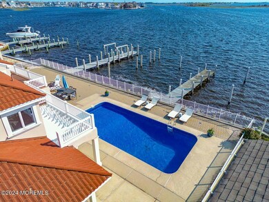 153 Pershing Blvd Lavallette-large-012-0