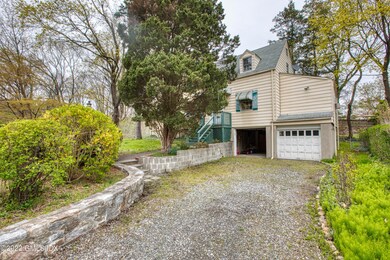 GARAGE VIEW-864A5874-3