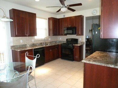 211 Morning Glory Dr, Monroe Township, NJ 08831 - photo 2