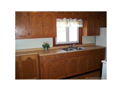 2407 Fairmont Ave, New Albany, IN 47150 - photo 6