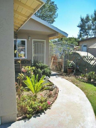 830 W 131st St, Compton, CA 90222 - photo 5