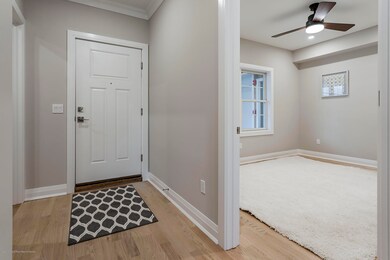 1F Foyer to Guest Bed2