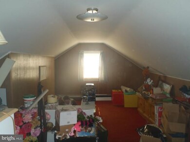 807 Mace Ave, Essex, MD 21221 - photo 3