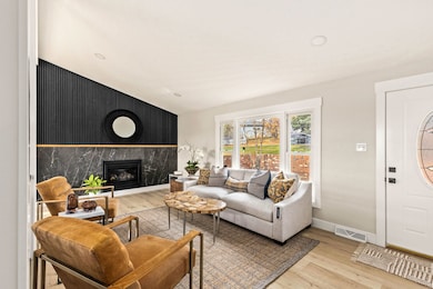 Livingroom with large windows