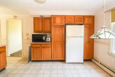 111 Chester St, West Springfield, MA 01089 - photo 7
