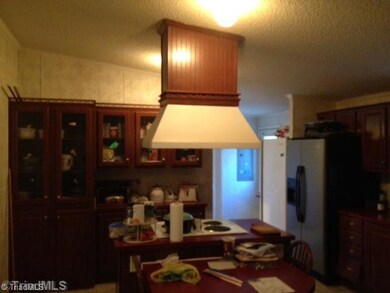 4333 Cross Creek Rd, Asheboro, NC 27205 - photo 3