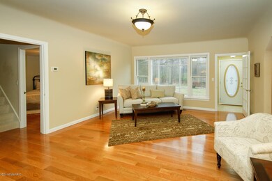 9841 PQ Ave-103