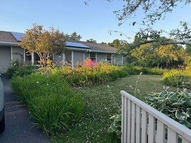 3 Mishawum Dr, South Dartmouth, MA 02748 - photo 4