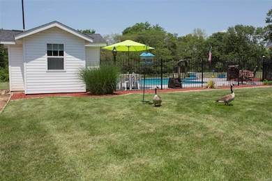 1112 S Clinton Rd, Caseyville, IL 62232 - photo 7