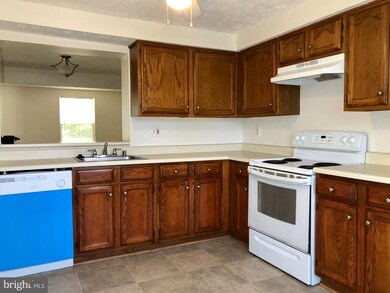 23 Spirit Ln, Owings Mills, MD 21117 - photo 2