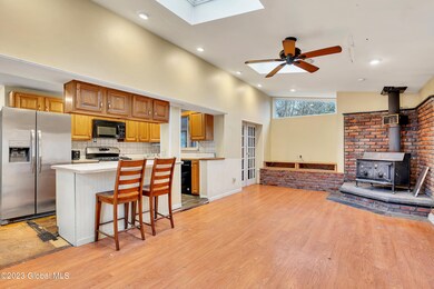 247 Washington Ave E, Rensselaer, NY 12144 - photo 2