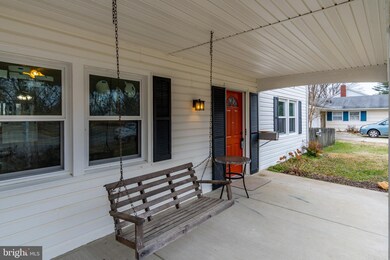 12305 Rustic Hill Dr, Bowie, MD 20715 - photo 5