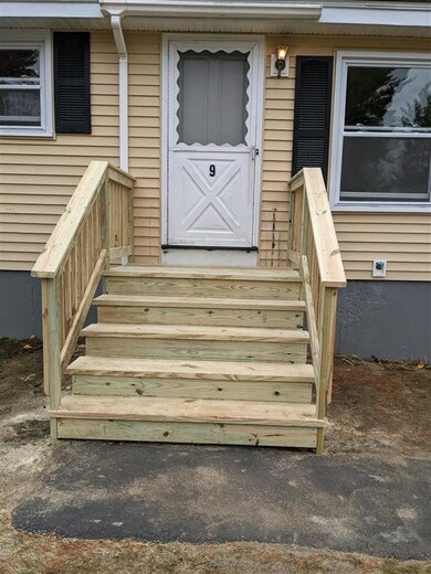 9 Cambridge Rd, Nashua, NH 03062 - photo 3
