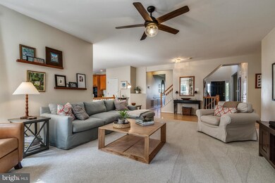 9635 Looking Glass Ct, Bristow, VA 20136 - photo 7