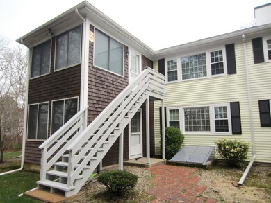 5-4 Bassett Pond - Ext.-Rear entrance