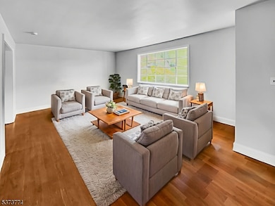 5B Troy Dr unit 1, Springfield, NJ 07081 - photo 2