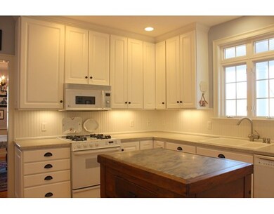 163 North St, Upton, MA 01568 - photo 5