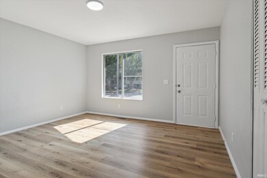 1529 Hampton Ct, Mishawaka, IN 46544 - photo 2