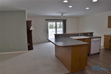 1104 Erie Ct unit 1104, Woodville, OH 43469 - photo 7