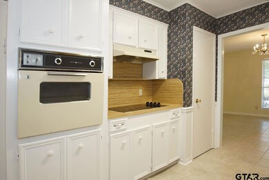 8204 Purdue Dr, Tyler, TX 75703 - photo 4