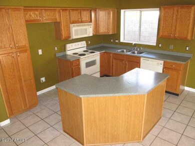 023-290452 - kitchen four