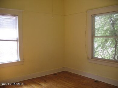 Front bedroom w/ separate entrance