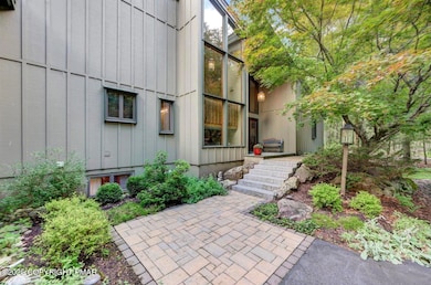 126 Little Fawn Crescent, Pocono Pines, PA 18350 - photo 2