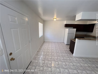 4945 Kell Ln unit 2, Las Vegas, NV 89115 - photo 3