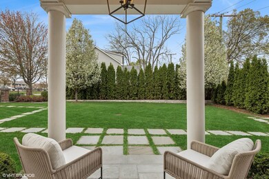 847 N Mckinley Rd, Lake Forest, IL 60045 - photo 3