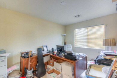 Living Room (3)